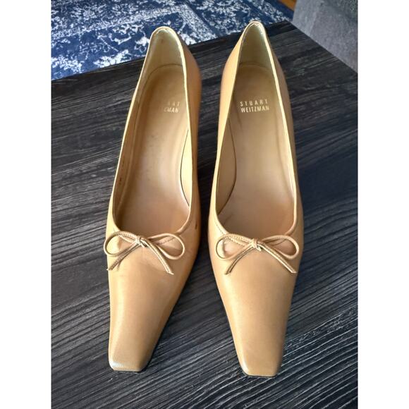 Stuart Weitzman Beige Square Toe Bow Kitten Heels Sz. 6M - Picture 1 of 7